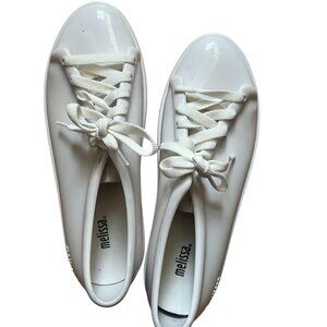 Melissa Womens White Sneakers Jelly Lace Up Size 8